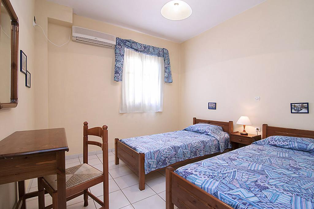 Sofia'S Studios Άσσος Δωμάτιο φωτογραφία